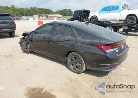 2021 Hyundai Elantra Sel z USA, uszkodzony, nr VIN 5NPLM4AG4MH034469